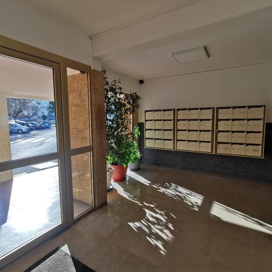 Appartement T2 Meuble Confort, Parking, Balcon,Pres Parc Des Expositions, Stades Perpinhã Exterior foto